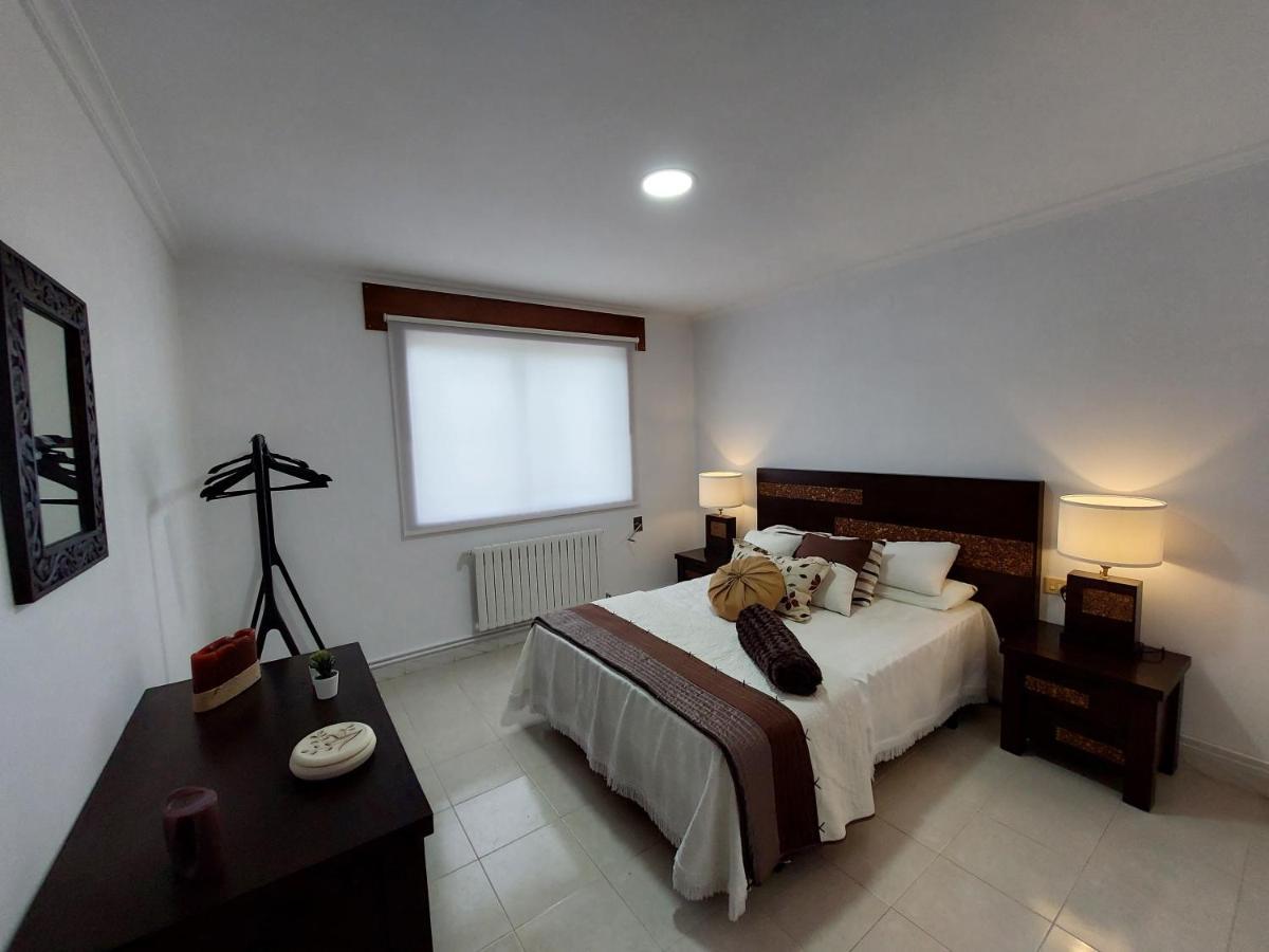 Acogedora Casa De Campo Neda ภายนอก รูปภาพ