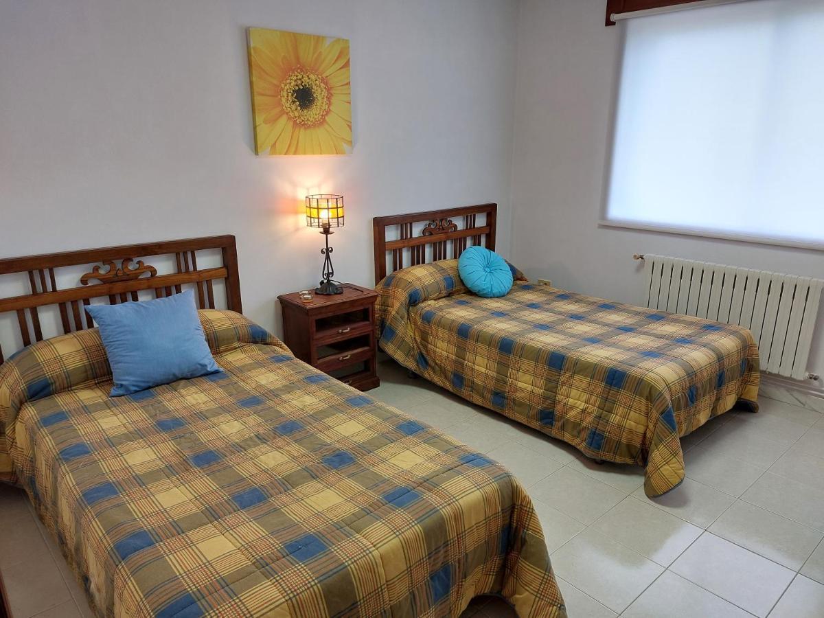 Acogedora Casa De Campo Neda ภายนอก รูปภาพ